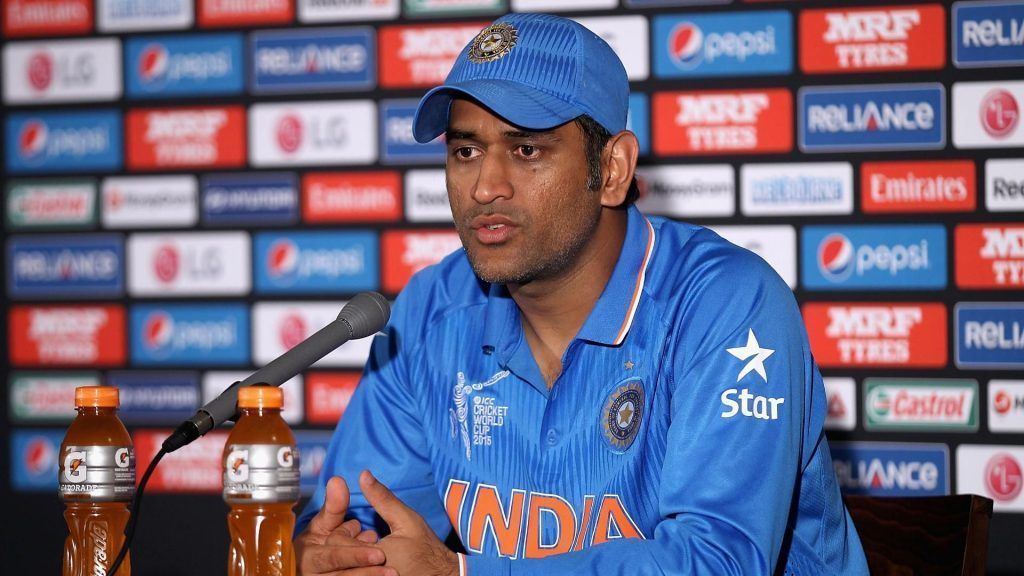 ‘Captain Cool’ lashes out at a journalist after yesterday’s match