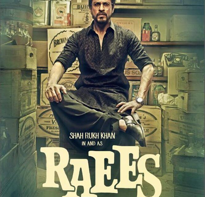 Shah Rukh Khan unable to find a release date for Raees, pushes it to 2017