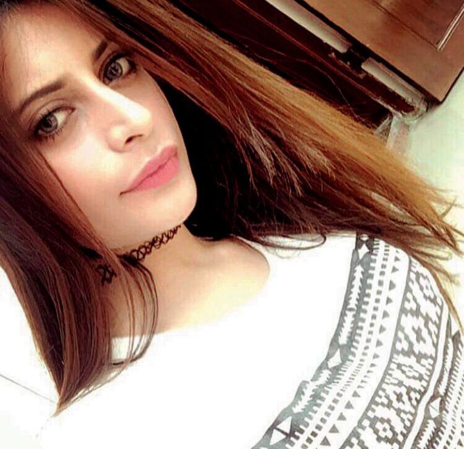 Depressed, 22-year-old fashion designing student kills self in Malad
