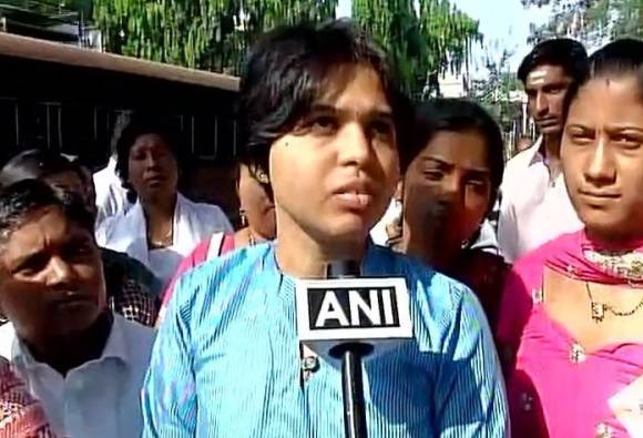 Despite threats, Trupti Desai will enter Haji Ali dargah today