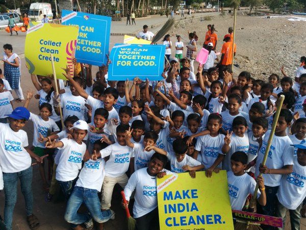 In Pictures: Kids participating in the Clean India campaign at Bandra