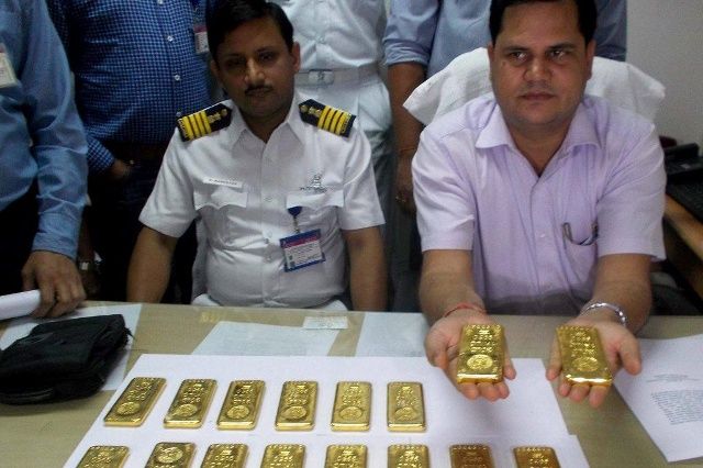 Mumbai customs seized smuggled goods worth Rs 50 crore in FY16