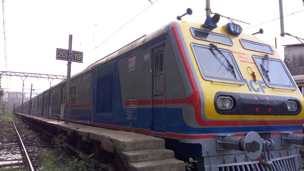 Mumbai’s AC local is here, but you will have to wait 4 months for a ride