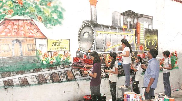 Over 45 students give Thane station a makeover