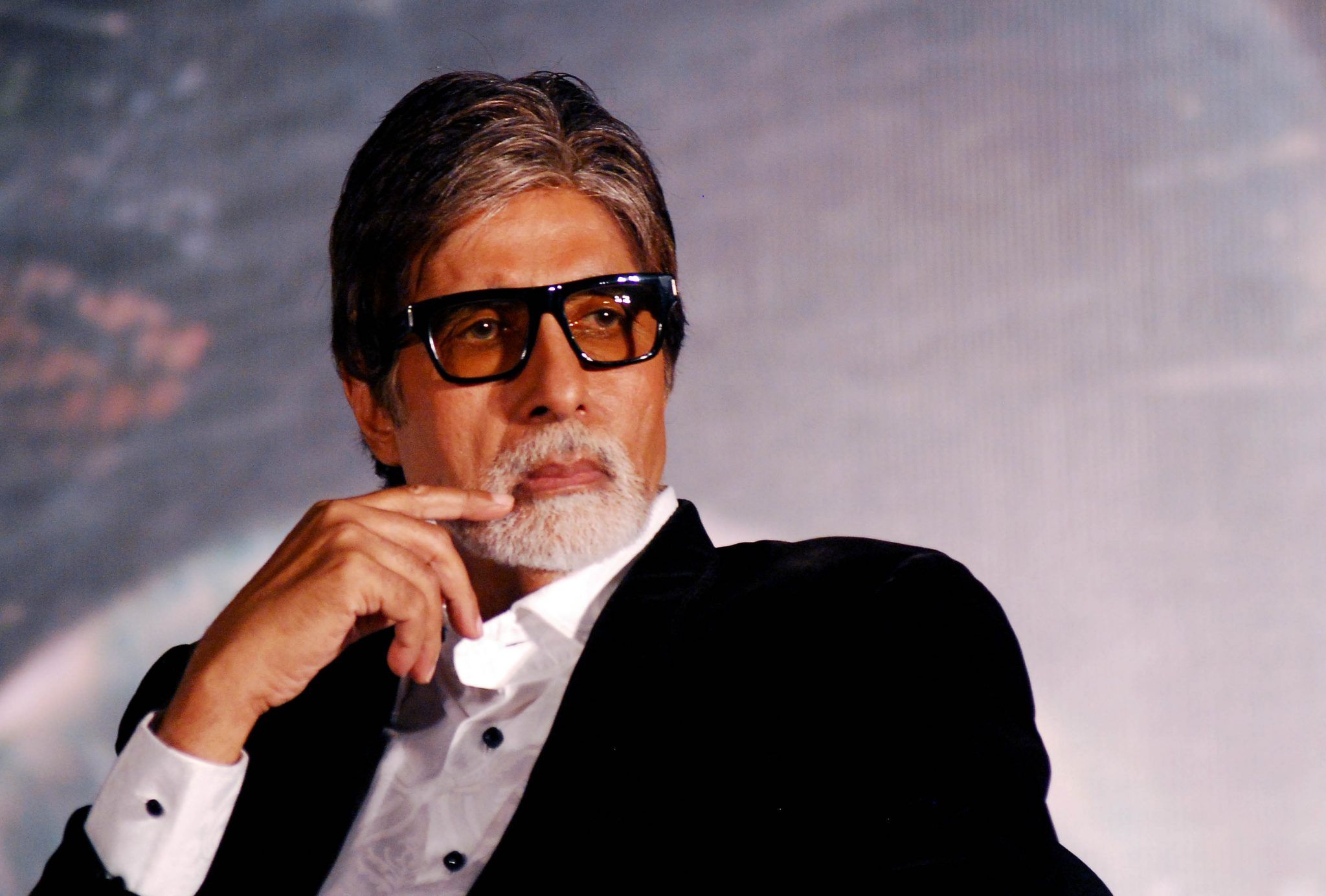Panama Papers: IT department questions Amitabh Bachchan again 3