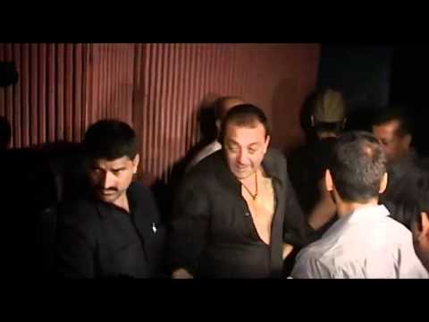 Sanjay Dutt invites ire of neighbours by partying really hard