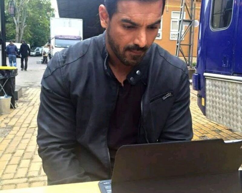 Workers of MNS’ film unit stall shooting of John Abraham’s Force 2