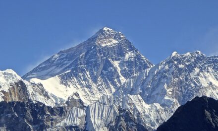 2 Indians go missing, 1 dies on expedition to Mount Everest