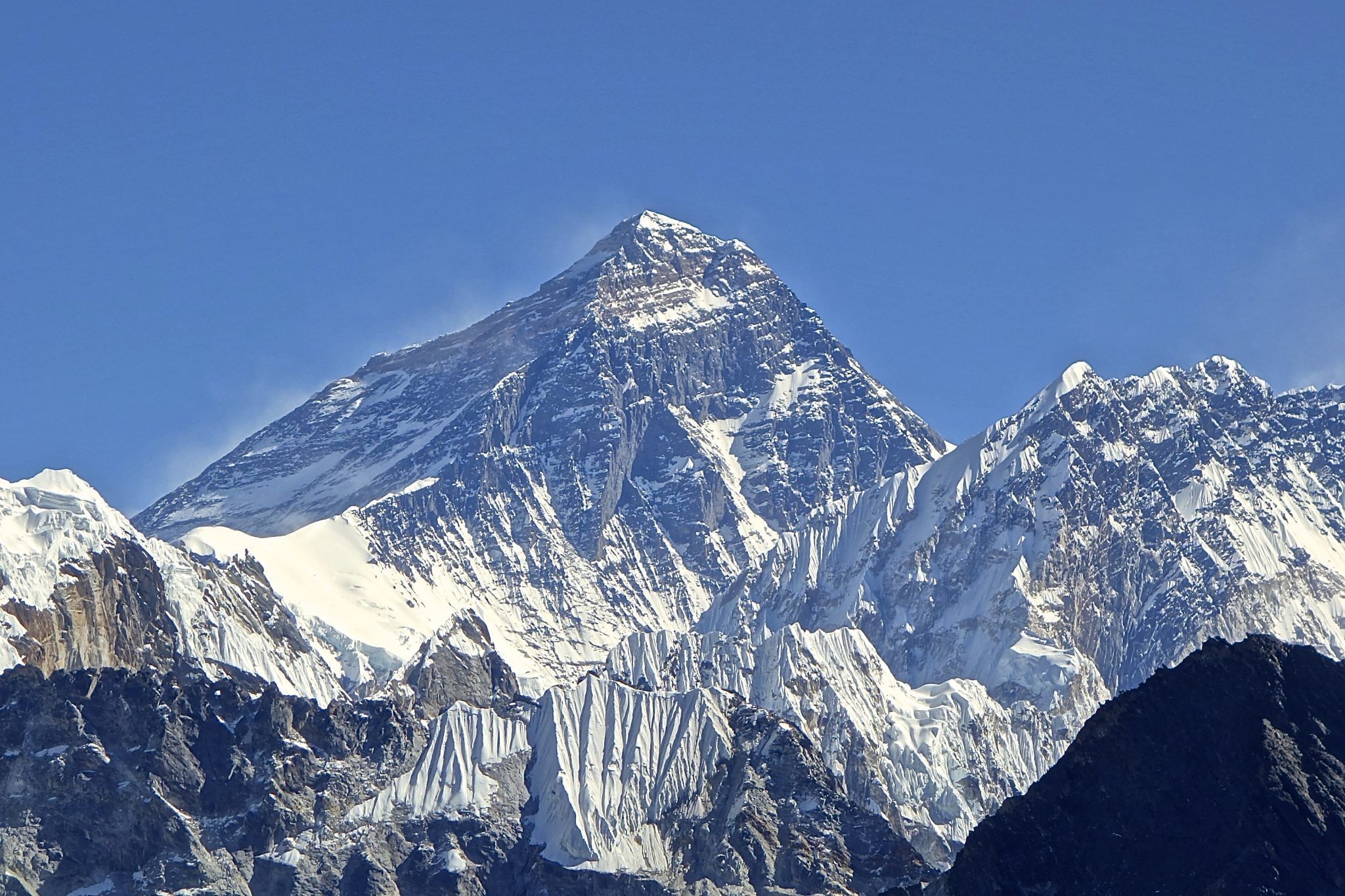 2 Indians go missing, 1 dies on expedition to Mount Everest