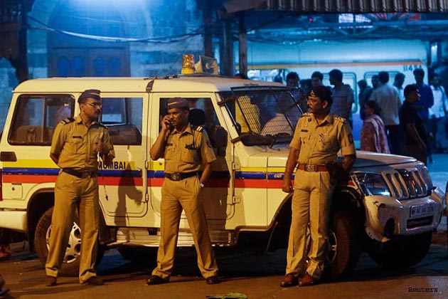 Sewri shootout: Absconding Kala Khatta tries to kidnap his wife, daughter