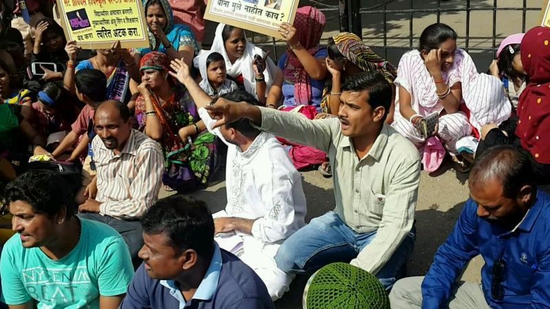Denied admission in city schools, 50 parents hold protest