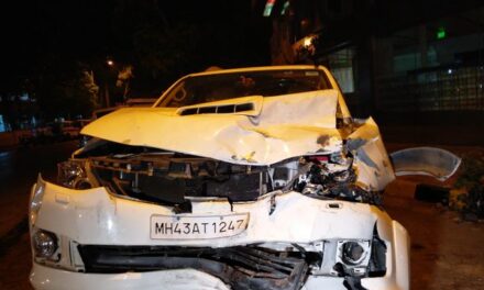 Teenager rams Fortuner into Bandra-Worli sea link toll booth