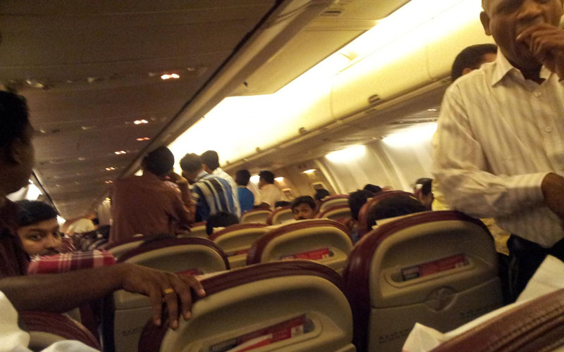 Over 300 passengers suffer as Air India flies Delhi-Mumbai without AC