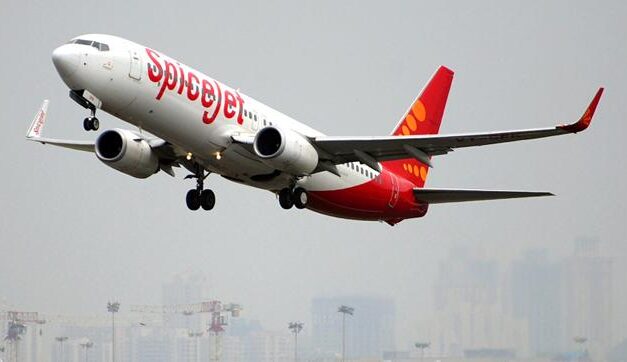 Supreme Court orders SpiceJet to pay a fine of Rs 10 lakh to flyer
