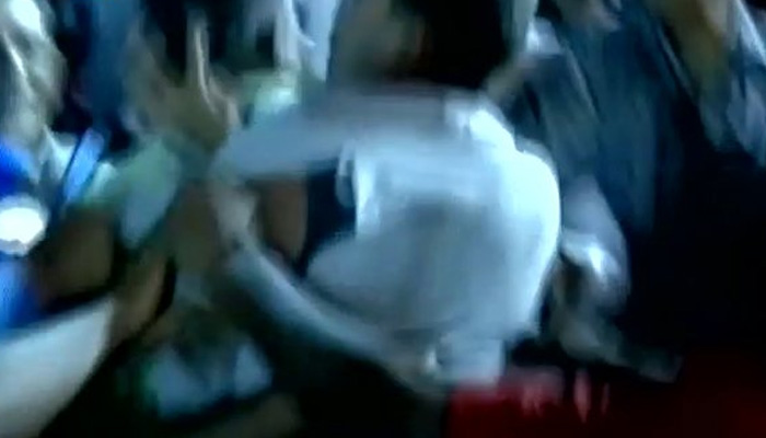 Video: Man waves black flag at Kanhaiya Kumar in Patna, gets beaten by his supporters