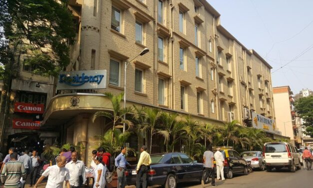 Youth demands Rs 1 crore from Mumbai hotel to ‘not bomb’ them