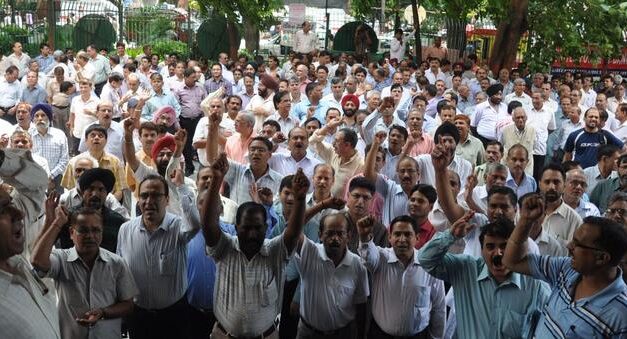 32 lakh government employees to go on indefinite strike from 11th July