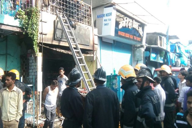 Fire engulfs Andheri medical store, 8 dead 1