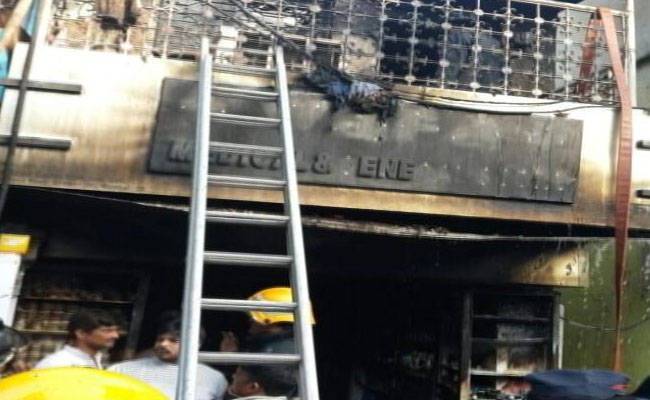 Fire engulfs Andheri medical store, 8 dead