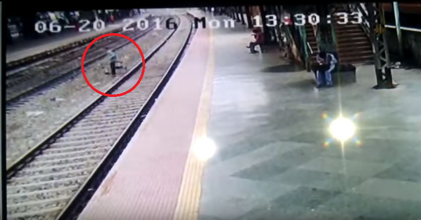 Man commits suicide at Vikhroli station, caught on CCTV