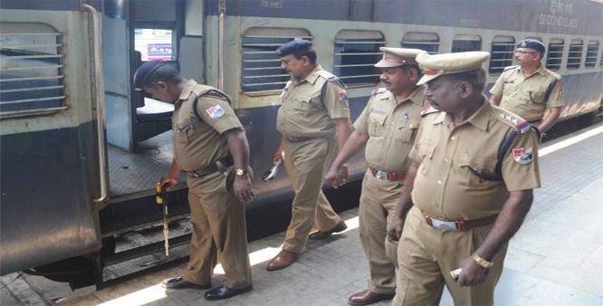 Thane RPF rescue 20 minors from train, bust child labour racket