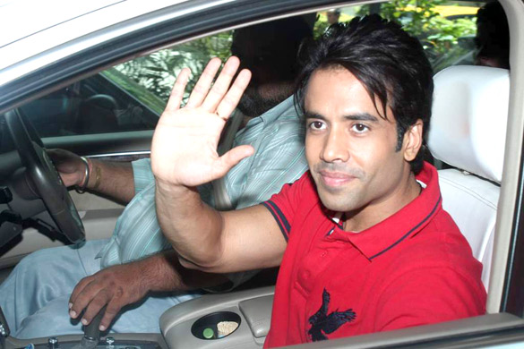 Tusshar Kapoor welcomes a baby boy