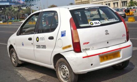 3 men book an Ola cab, steal it on the way to Kalyan