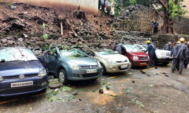9 cars crushed in wall collapse near R-Mall, Thane