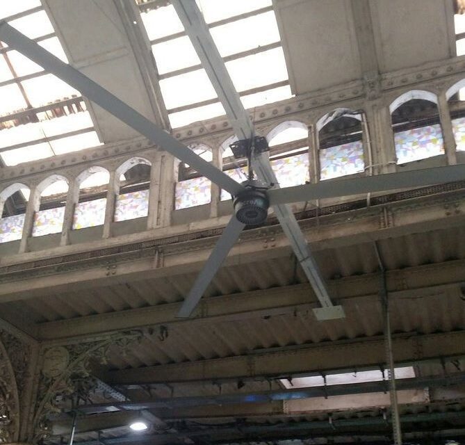 Giant fan costing Rs 3.5 lakh installed at CST station