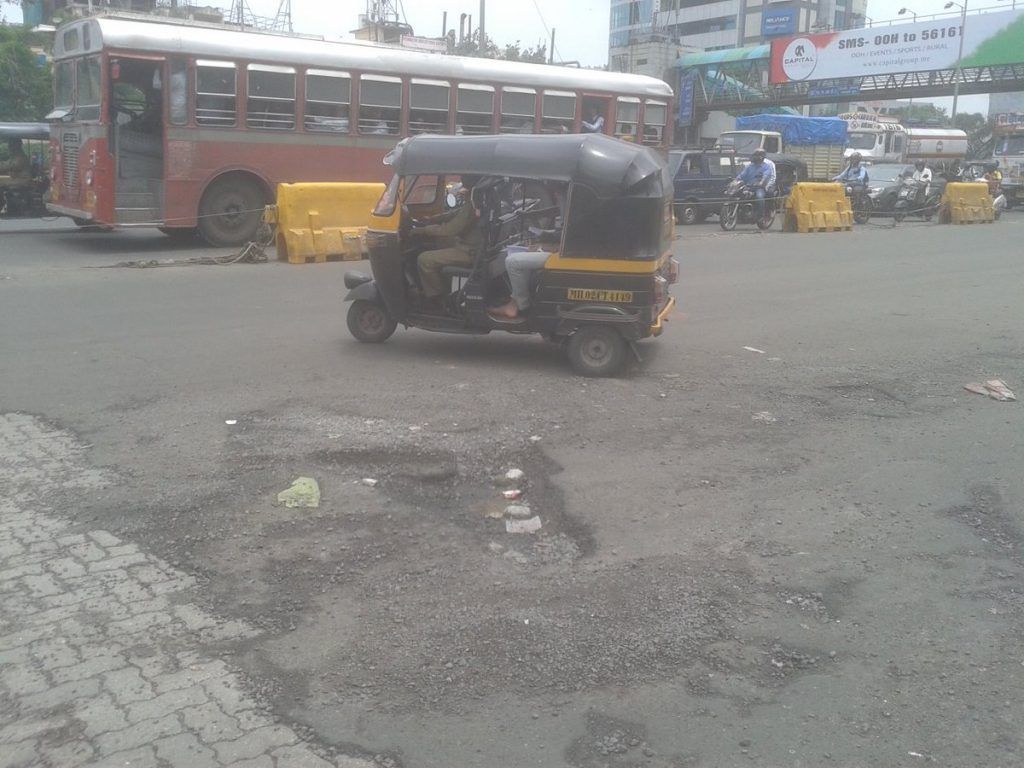 Hey BMC, if you're having trouble here's all the potholes we could find in Mumbai!