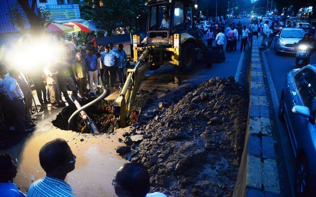 Mahim road caves in due to pipeline burst