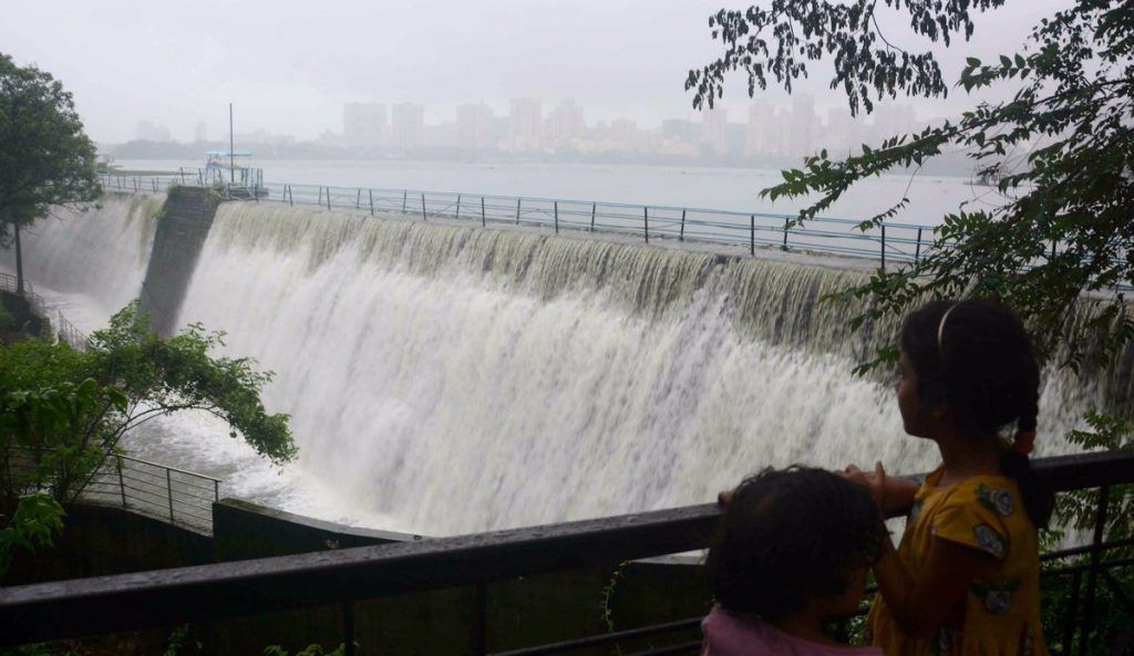 Powai lake overflows due to heavy rains, Mumbai's water stock now at 55%