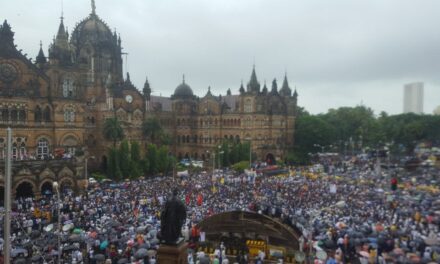 SoBo comes to a halt as thousands gather to protest against demolition of Ambedkar Bhavan