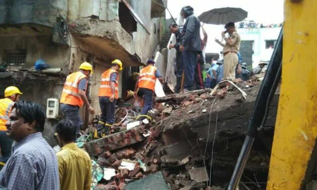 Update: 2 die in Bhiwandi building collapse, 8 feared trapped