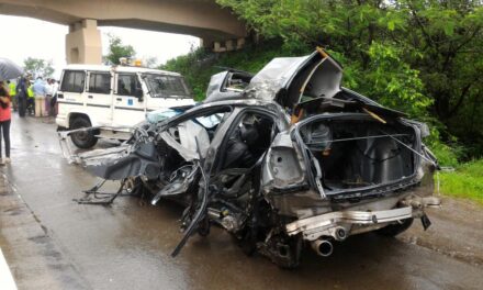 Accident on Mumbai-Pune expressway claims 4 lives, one injured