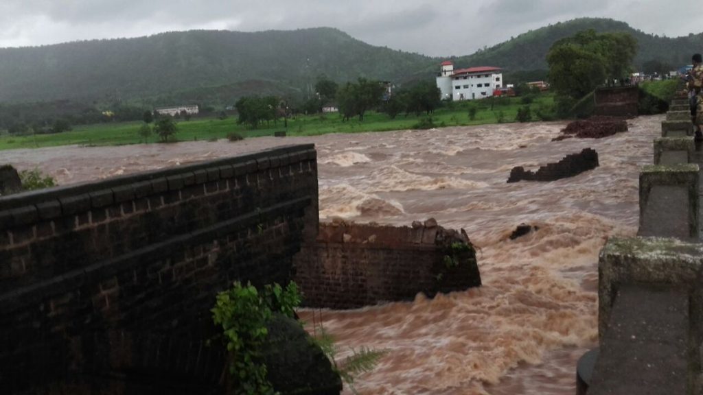 Bridge collapses on Mumbai-Goa highway, two ST buses with 22 passengers missing 1