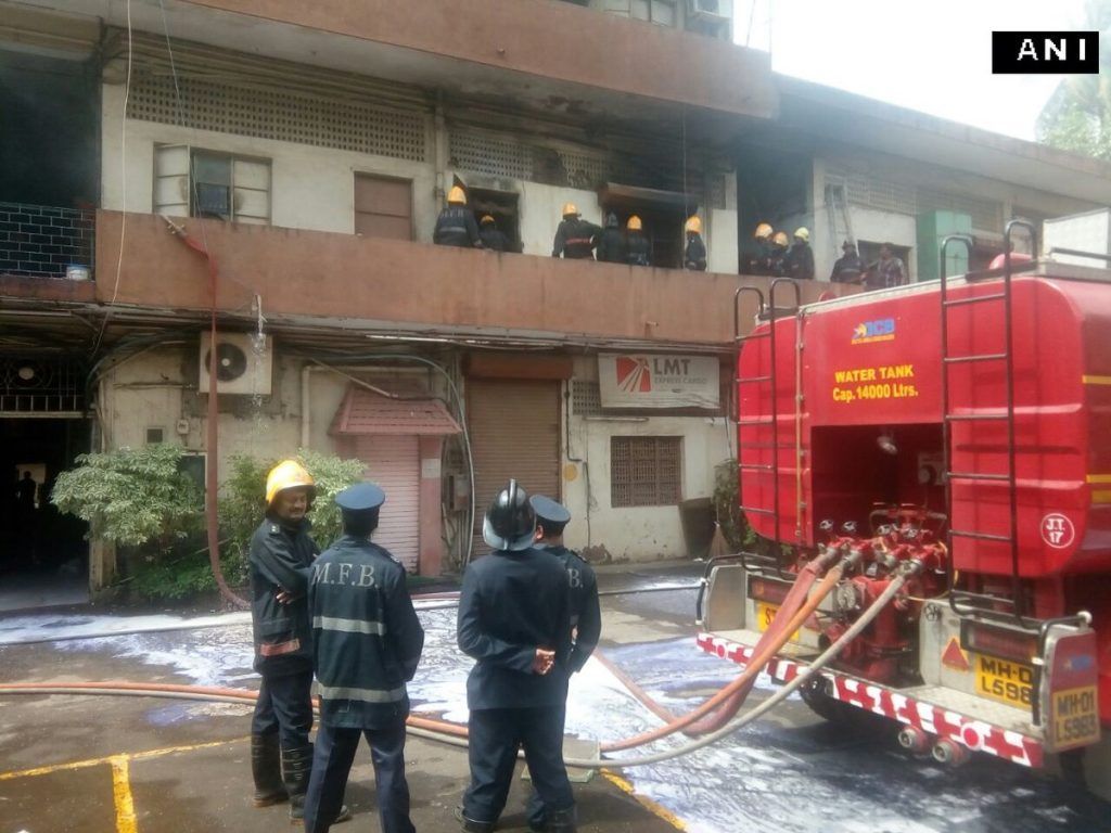 Fire breaks out at Shivshakti Industrial Estate in Andheri, 8 fire tenders on spo 1