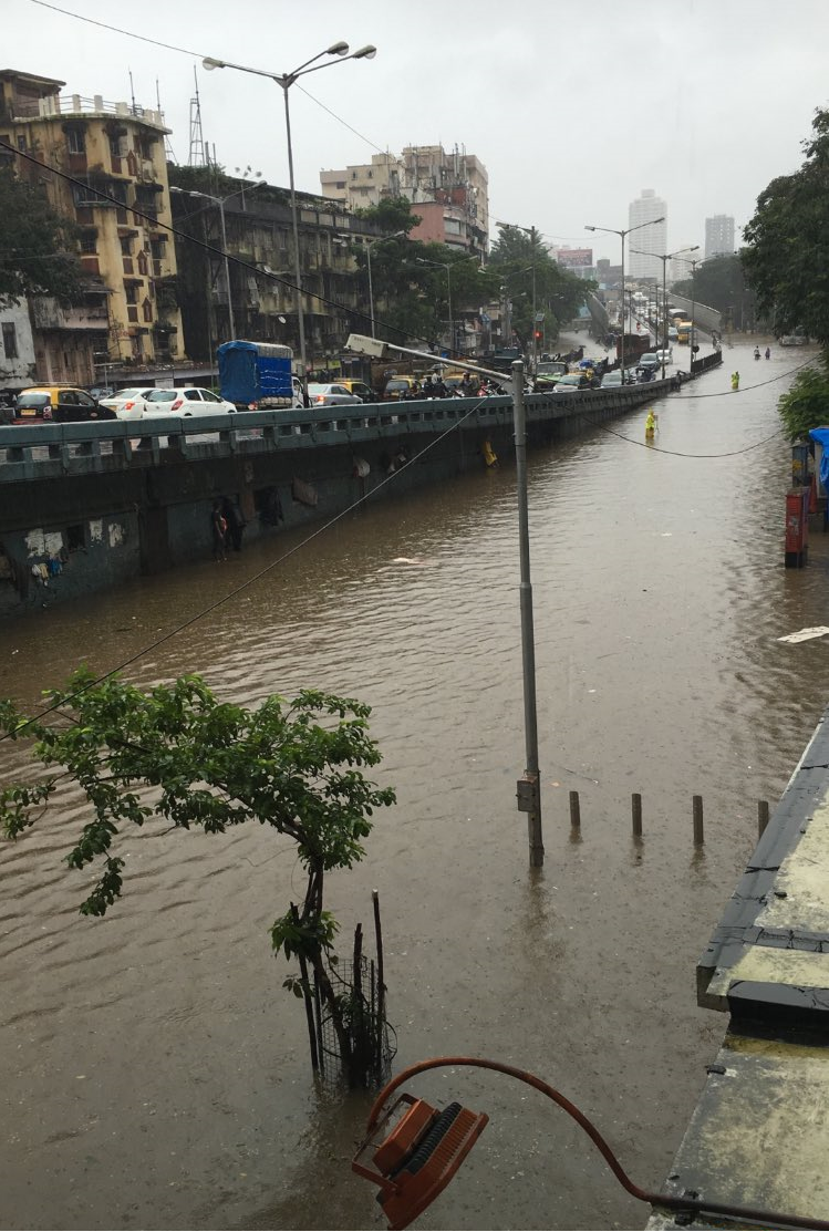 In Pictures:  Here's Mumbai on a rainy Friday 2