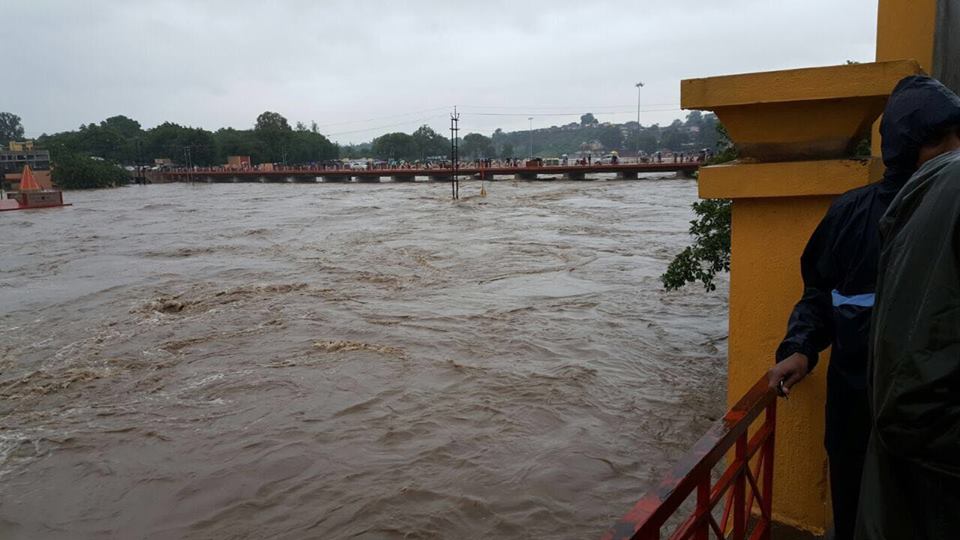 In Pictures: Nashik on high alert after heavy rainfall, social media flooded with imagesIn Pictures: Nashik on high alert after heavy rainfall, social media flooded with images 4