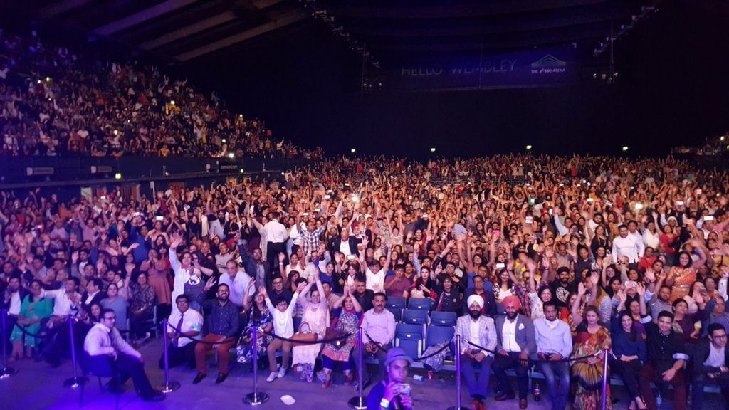 Kapil Sharma and team enthrall audiences at London's Wembley 4