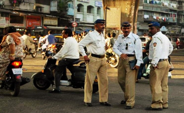 Commissioner issues circular for cop safety, asks men to carry gun and record nakabandis