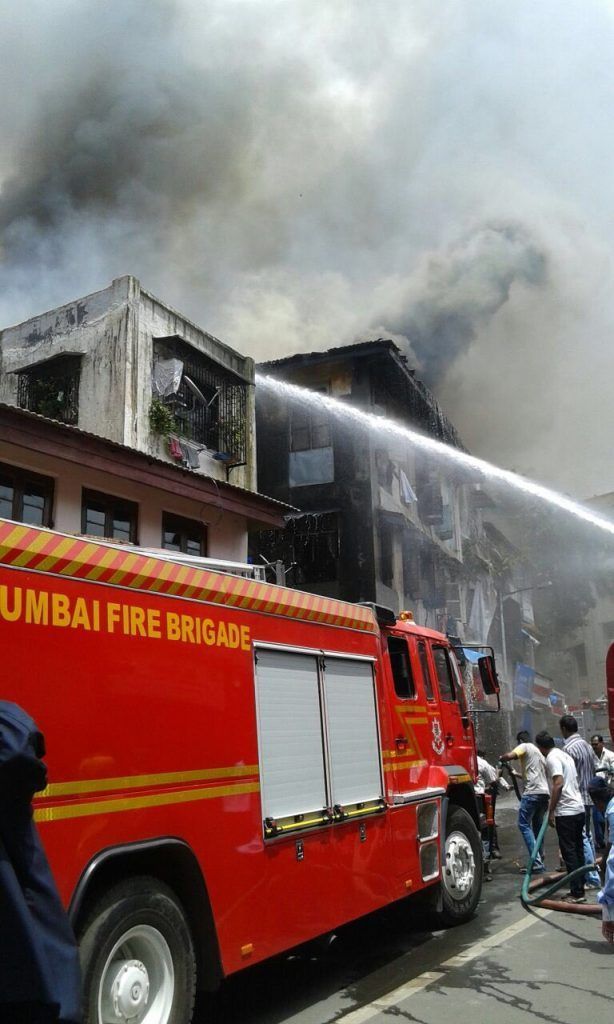 Fire breaks out at residential building in Mazgaon, 8 fire engines on spot 1