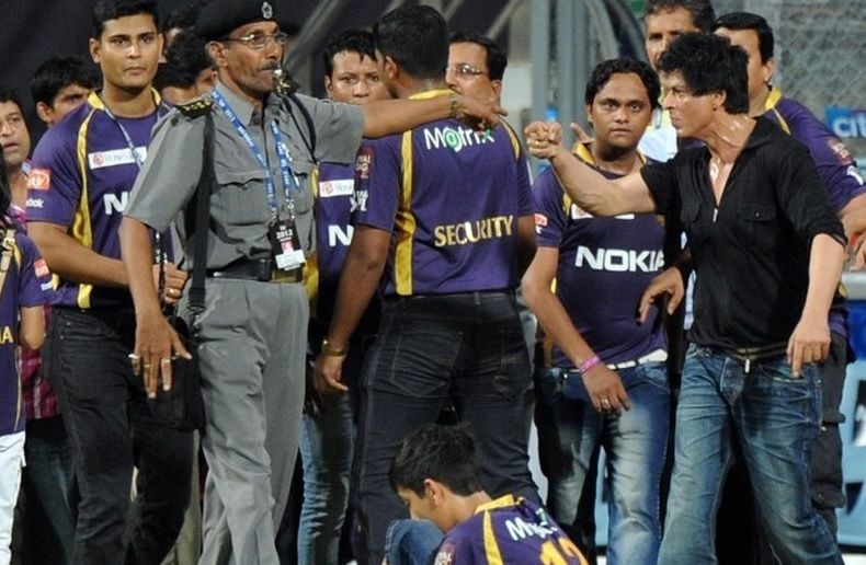 Mumbai Police gives clean chit to Shah Rukh Khan in Wankhede Stadium brawl case 