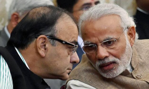 Modi warns of further action against corrupt, Jaitley shares currency exchange stats
