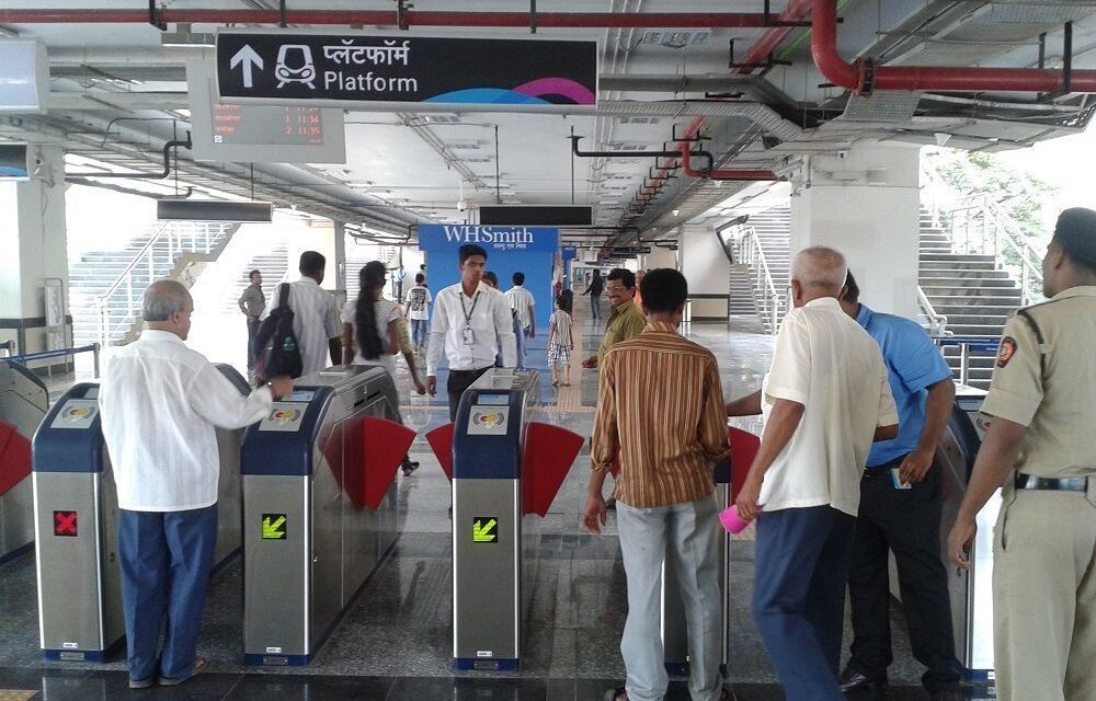 Mumbai Metro ties up with Paytm for cashless single, return journeys