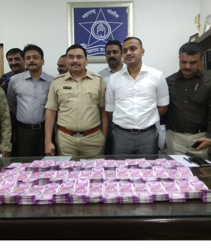 Over 1 crore in new Rs 2,000 notes seized from 3 businessmen in Thane