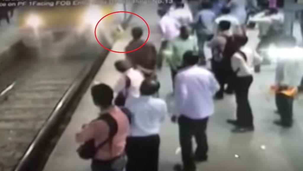Pregnant lady pushed in front of train by chain snatcher at Kurla station