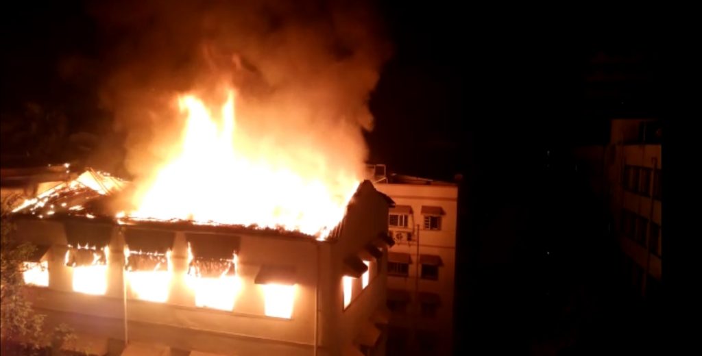 Video: Massive fire engulfs top floor of Sydenham College in Churchgate