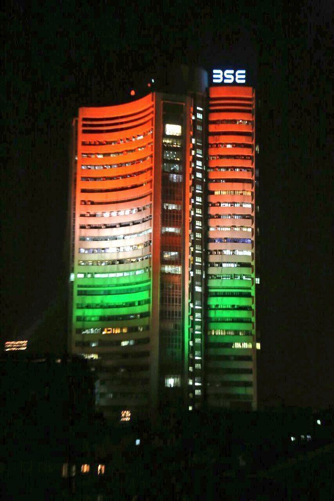 In Pictures: 7 iconic buildings in Mumbai light up in tricolor for Republic Day 3