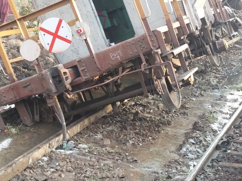 Harbour line services disrupted after goods train derails near GTB station 2